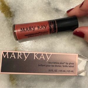 Mary Kay Fancy Nancy Lip Gloss, NEW IN BOX